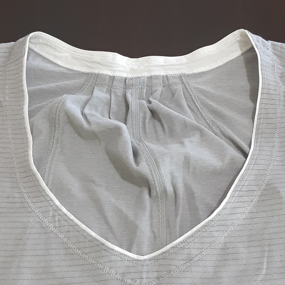 Lululemon - Picture 2 of 5